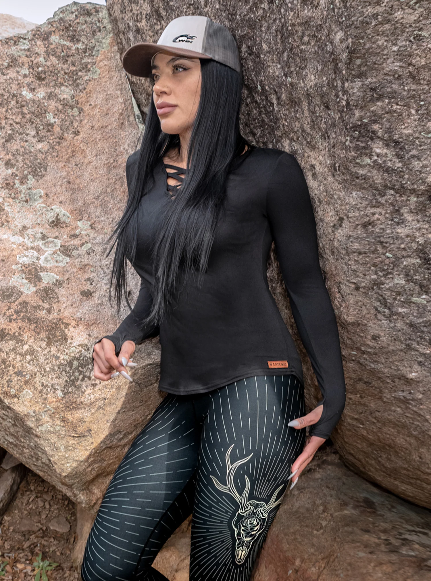 Artemis Golden Deer Dream Legging - Image 3