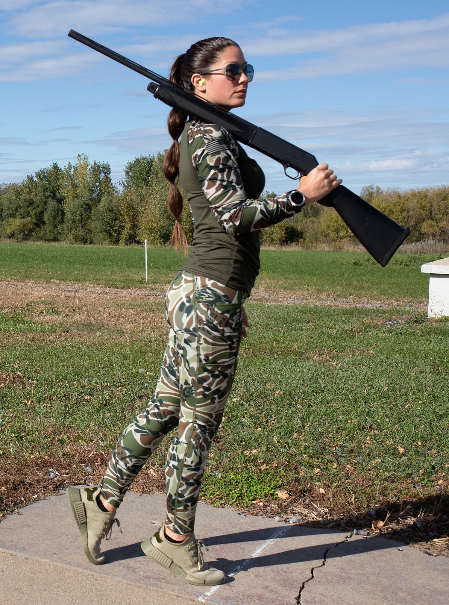 Wide Waistband Prym1 Woods Pocketed Legging - Image 2